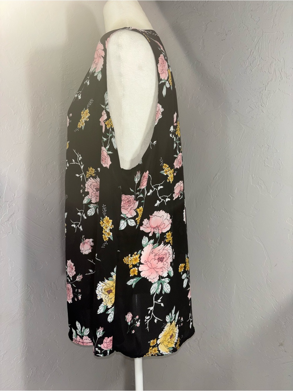 Maurices Black Floral V-Neck Sleeveless Blouse with Pink & Yellow Flowers - Picture 4 of 12